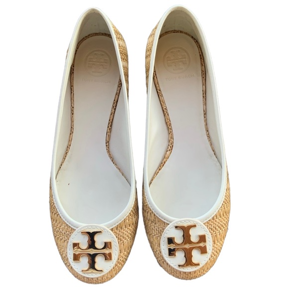 Tory Burch Shoes - TORY BURCH Reva Raffia Straw Logo Ballet Flats size 8.5.